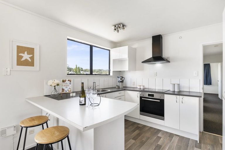 Photo of property in 206 Solar Road, Glen Eden, Auckland, 0602