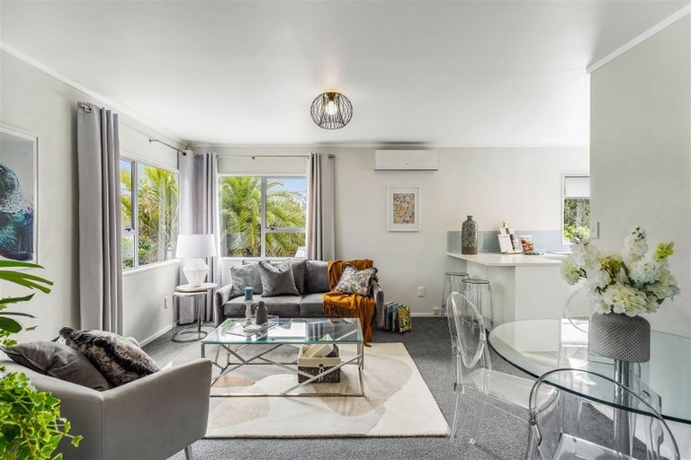 Photo of property in 23 Tawa Road, Te Atatu Peninsula, Auckland, 0610