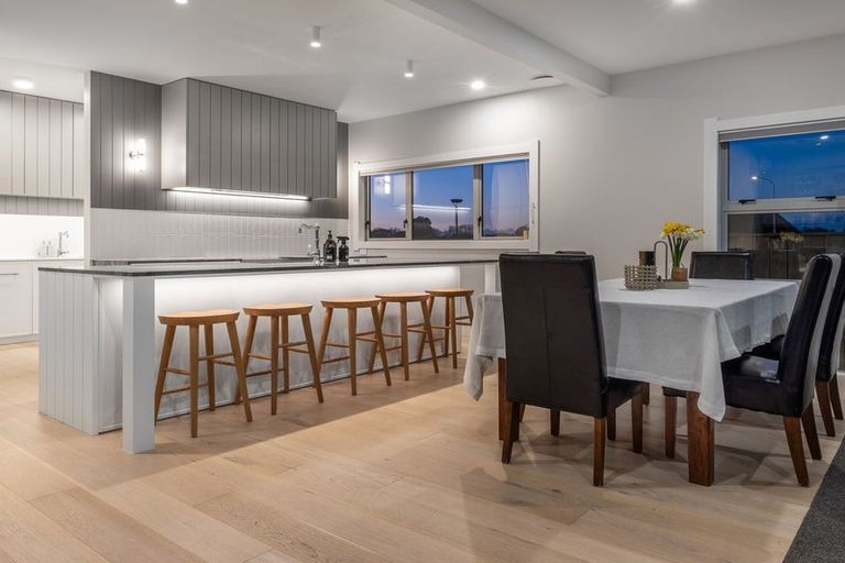 Photo of property in 37 Fairfield Road, Levin, 5510
