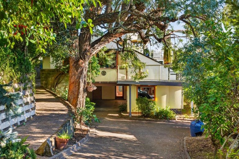 Photo of property in 122a Chaucer Road, Hospital Hill, Napier, 4110