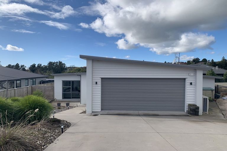 Photo of property in 15 Pinkerton Place, Ohauiti, Tauranga, 3112