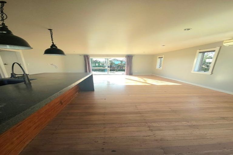 Photo of property in 36 Shoemaker Road, Waipu, 0510