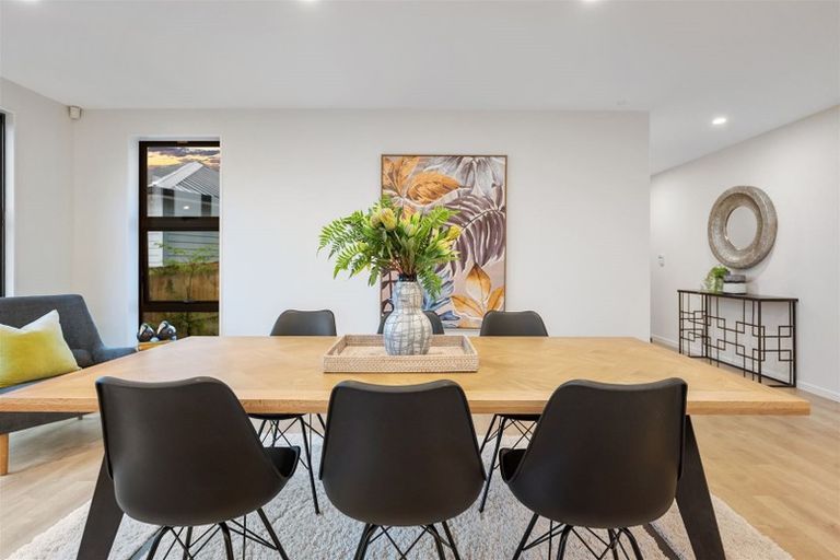Photo of property in 4 Whale Bay Rise, Gulf Harbour, 0930
