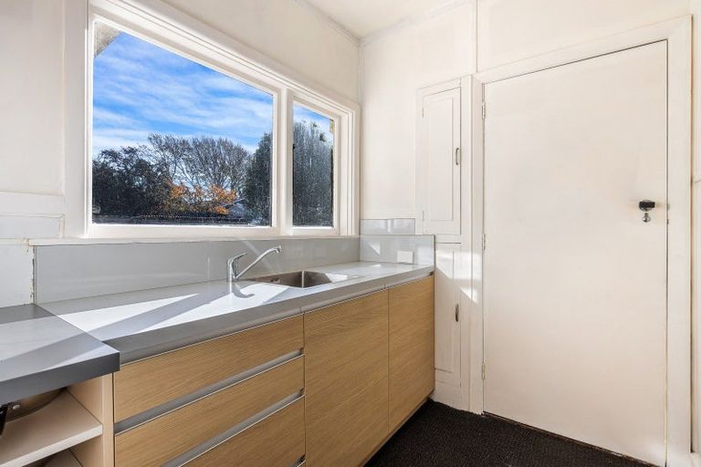 Photo of property in 193 Main North Road, Redwood, Christchurch, 8051