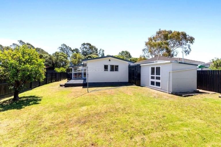 Photo of property in 26 Killington Crescent, Mangere, Auckland, 2022