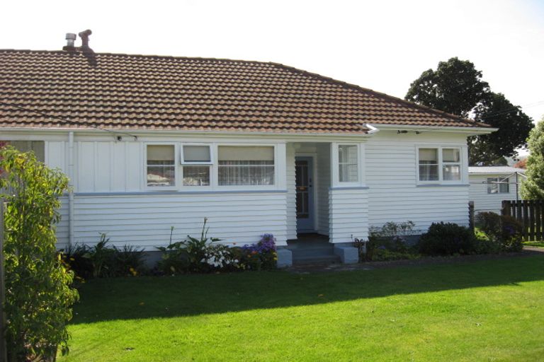 Photo of property in 147 Waiwhetu Road, Waterloo, Lower Hutt, 5011