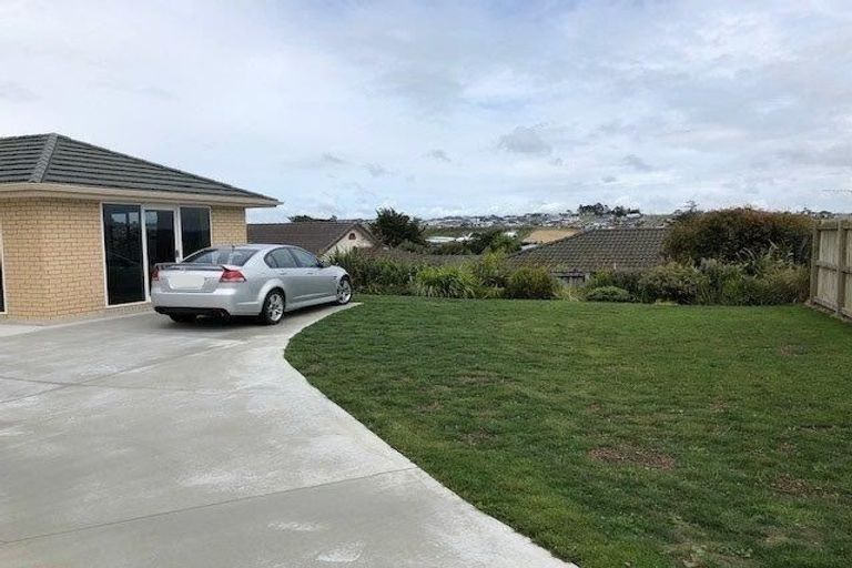 Photo of property in 50 Matija Place, Red Beach, 0932