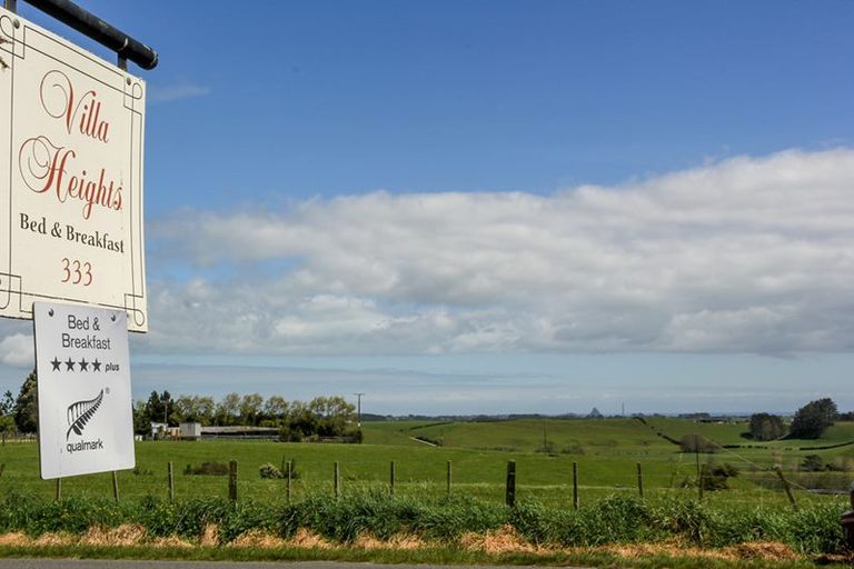 Photo of property in 333 Upland Road, Tarurutangi, New Plymouth, 4372