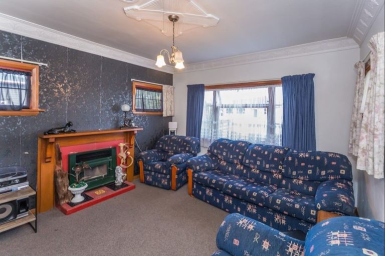 Photo of property in 30 Hannan Street, Levin, 5510