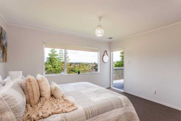 Photo of property in 115a Rosier Road, Glen Eden, Auckland, 0602