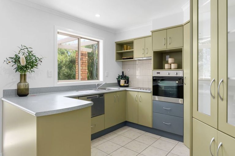 Photo of property in 51 Sovereign Isle Lane, Rototuna, Hamilton, 3210