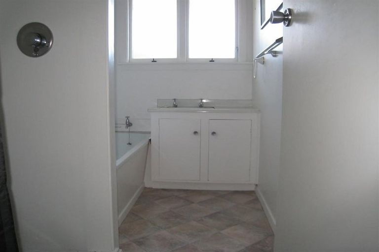 Photo of property in 4 Kyeburn Place, Avonhead, Christchurch, 8042