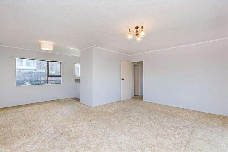 Photo of property in 19f2 Trafalgar Street, Johnsonville, Wellington, 6037