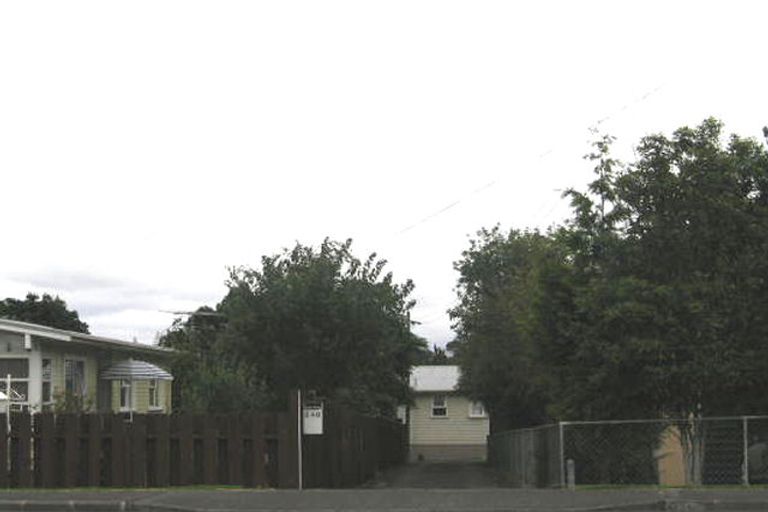 Photo of property in 240 Birkdale Road, Birkdale, Auckland, 0626