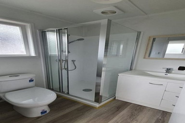 Photo of property in 624 Pakuranga Road, Howick, Auckland, 2010