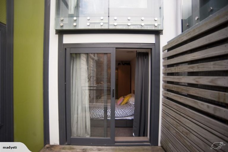 Photo of property in Dual Apartments, 108/142u Vivian Street, Te Aro, Wellington, 6011