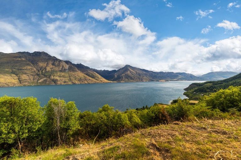 Photo of property in 81 Corsican Drive, Ben Lomond, Queenstown, 9371