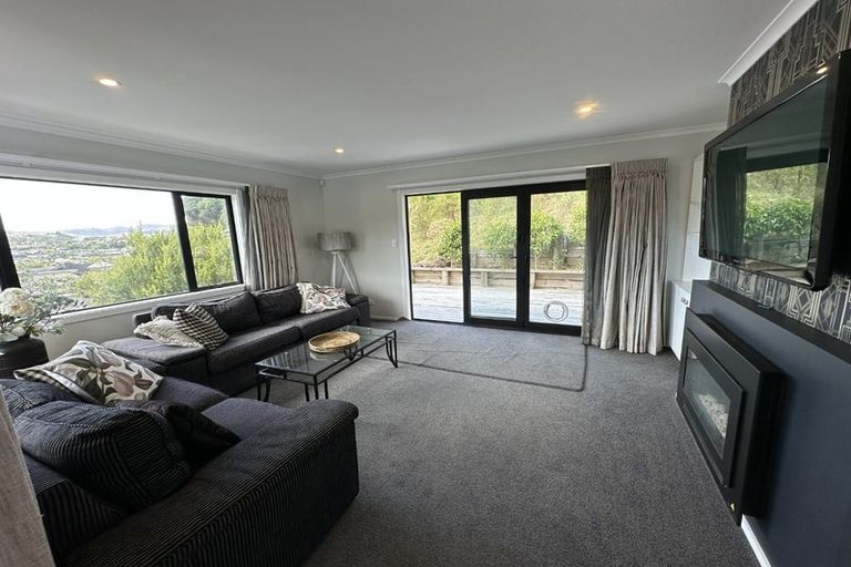 Photo of property in 2a Leadline Place, Whitby, Porirua, 5024