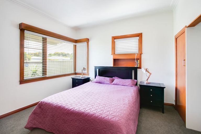 Photo of property in 8 Anzac Avenue, Onekawa, Napier, 4110