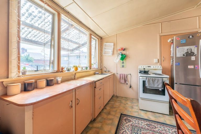 Photo of property in 12-12a Campbell Street, Maori Hill, Timaru, 7910