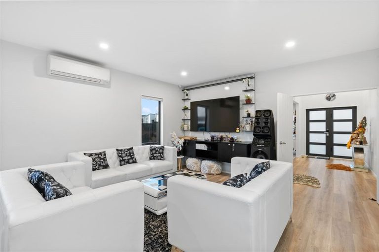 Photo of property in 13 Christella Street, Flat Bush, Auckland, 2019