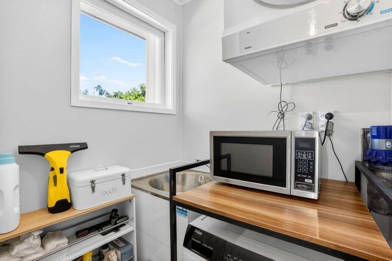 Photo of property in 1/55b Springs Road, Parakai, 0830