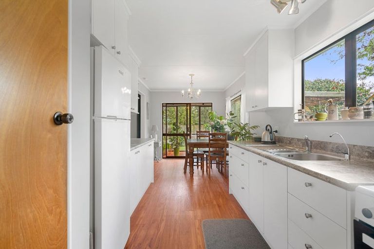 Photo of property in 9 Loasby Place, Greytown, 5712