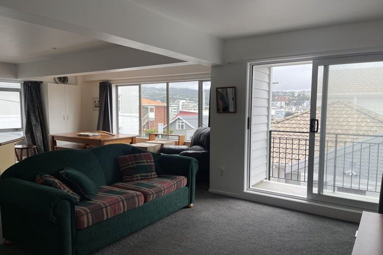 Photo of property in 15u1 Hawker Street, Mount Victoria, Wellington, 6011