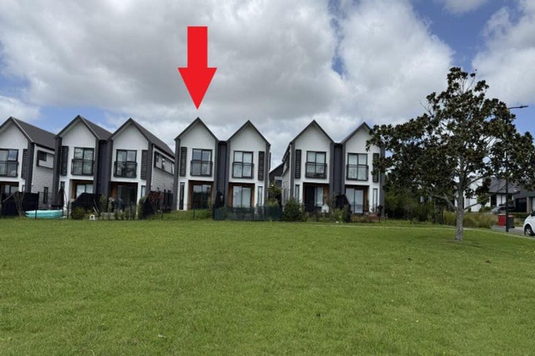 Photo of property in 4/3 Walsh Road, Wainui, 0932