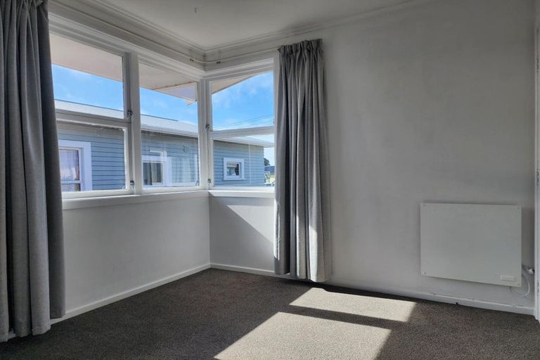 Photo of property in 10a Vogel Street, Fitzroy, New Plymouth, 4312