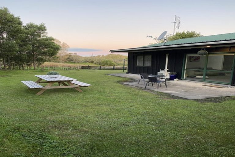 Photo of property in 9 Lower Jeffs Road, Dairy Flat, Albany, 0794