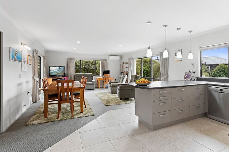 Photo of property in 18 Ludlam Way, Otaki, 5512