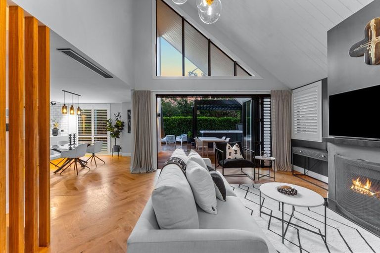 Photo of property in 15 Jack Seabrook Road, Hobsonville, Auckland, 0616