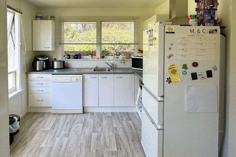Photo of property in 12 Ensors Road, Opawa, Christchurch, 8023