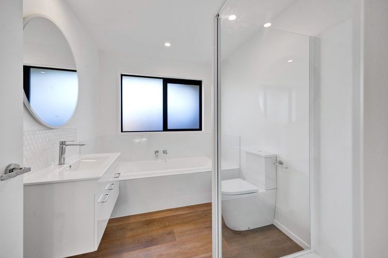 Photo of property in 72 Turuturu Road, Hawera, 4674