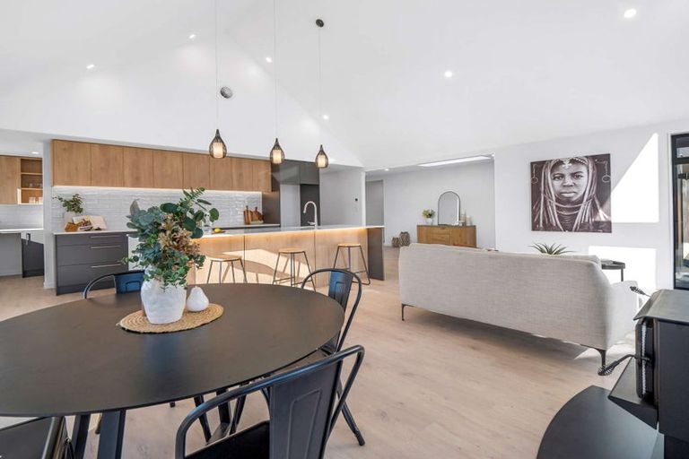 Photo of property in 33 Memorial Crescent, Methven, 7730