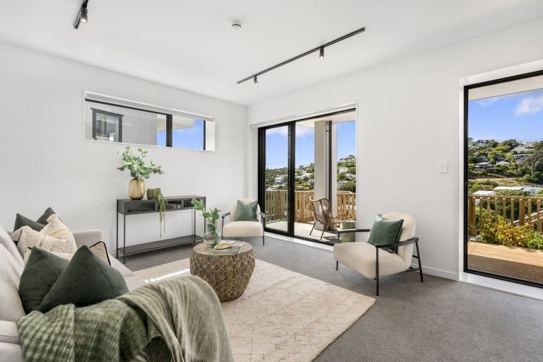 Photo of property in 69u2 Tiketike Way, Brooklyn, Wellington, 6021