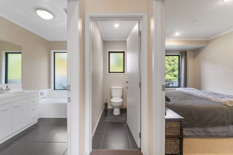 Photo of property in 19 Brompton Close, Richmond Heights, Taupo, 3330