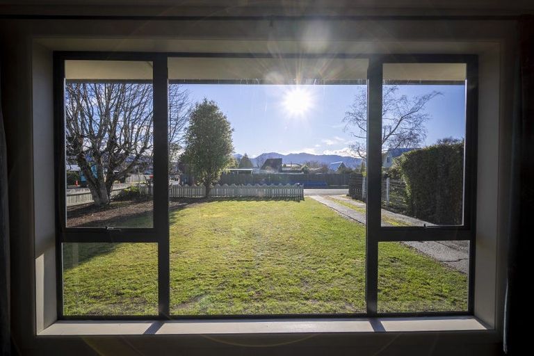 Photo of property in 12 Sutherland Street, Te Anau, 9600