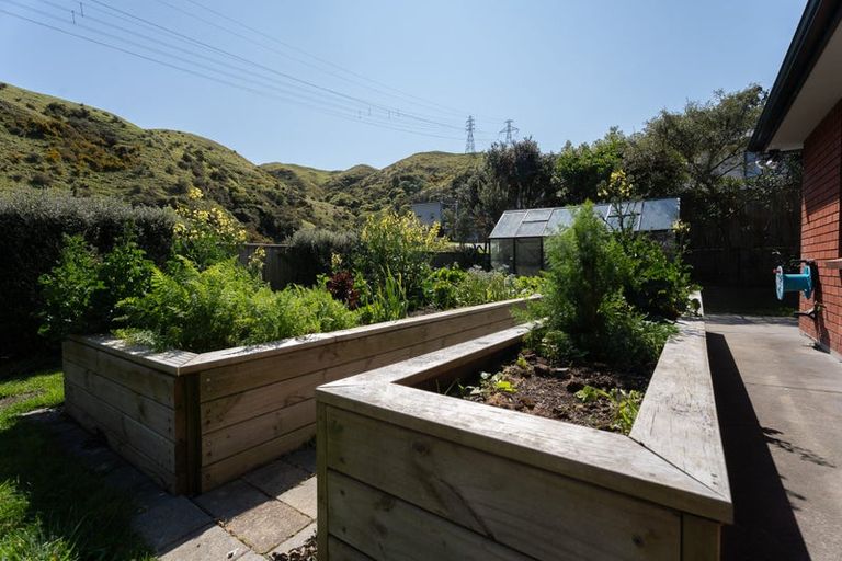 Photo of property in 17 Cheetwood Street, Churton Park, Wellington, 6037