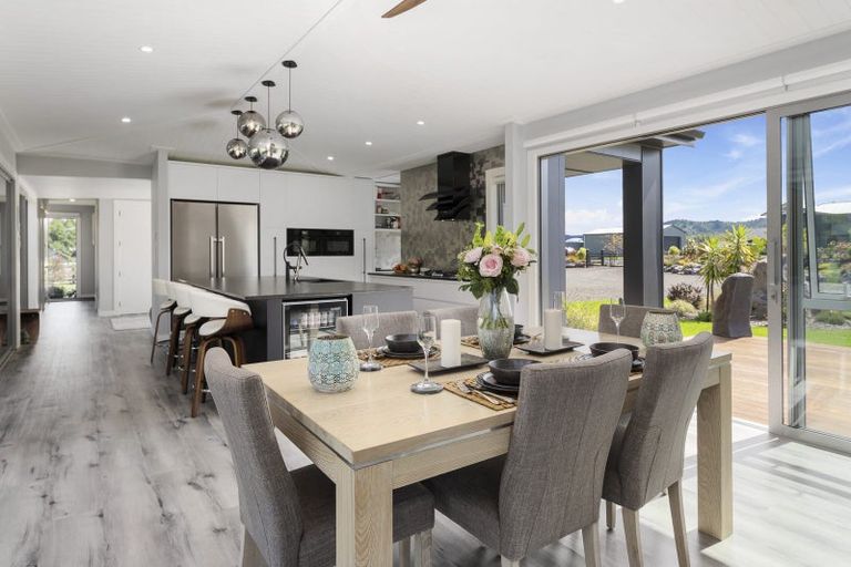Photo of property in 20 Lancewood Way, Kinloch, Taupo, 3377
