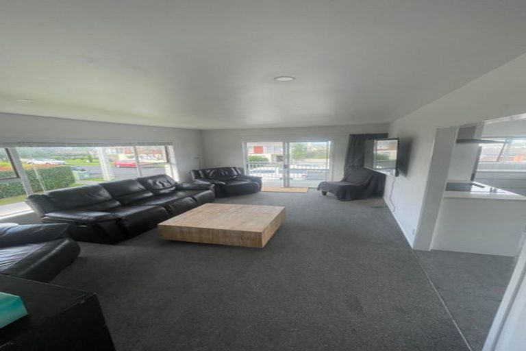 Photo of property in 1/3 Argyle Terrace, Milford, Auckland, 0620