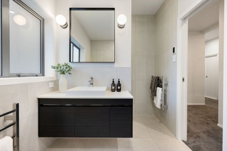 Photo of property in 1 Woodstock Road, Fairfield, Hamilton, 3214