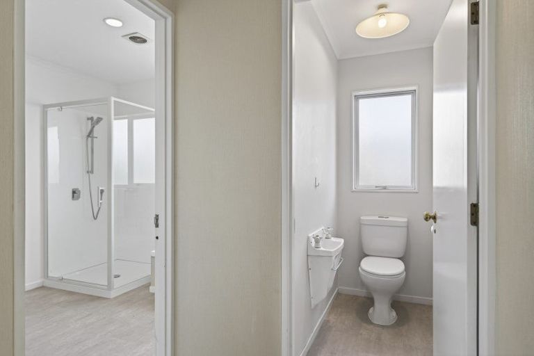 Photo of property in 3/20 Kellyville Heights, Merrilands, New Plymouth, 4312