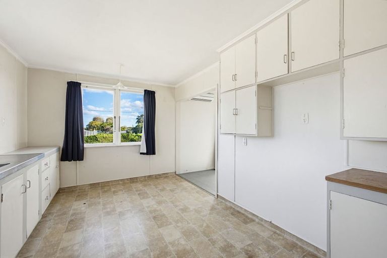 Photo of property in 2/38 Wordsworth Crescent, Maraenui, Napier, 4110