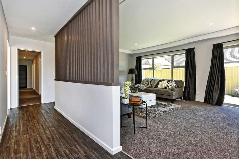 Photo of property in 10 Burford Way, Rolleston, 7615