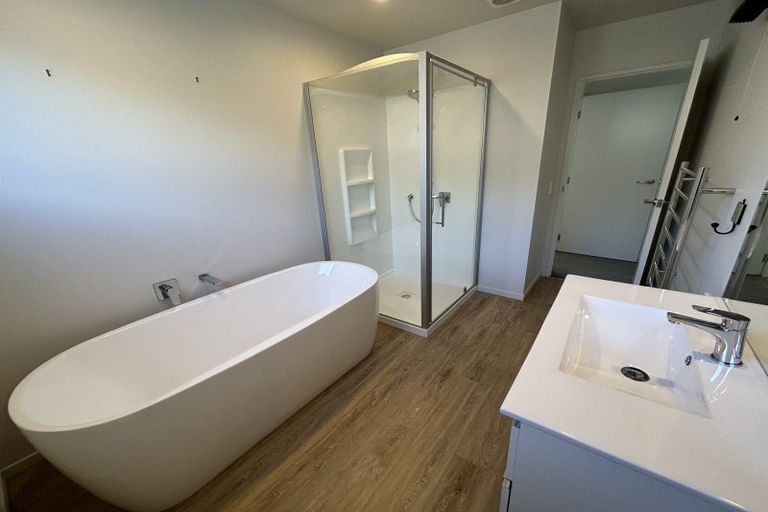 Photo of property in 16 Mount Burke Street, Wanaka, 9305