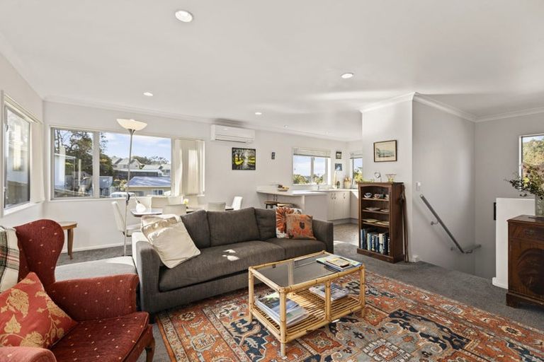 Photo of property in St Peters Apartments, 11/5a Stephen Street, Johnsonville, Wellington, 6037