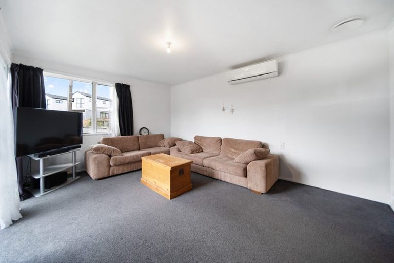 Photo of property in 19 Clendon Place, Manurewa, Auckland, 2102