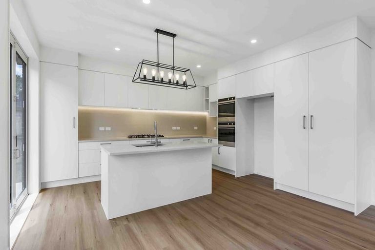 Photo of property in 1a Bernard Street, Papatoetoe, Auckland, 2025